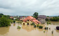Watch: Flood saves Ukrainian town from Russian invasion 