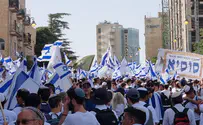 Arutz Sheva meets Jerusalem Day Flag Dance participants