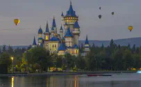 Watch: Disneyland employee ruins fairy-tale proposal