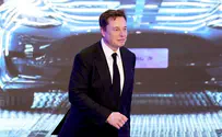 Elon Musk calls out Twitter for censoring Jordan Peterson