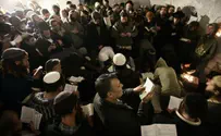 Worshippers Stream to Kever Yosef for 'Yesod of Yesod'