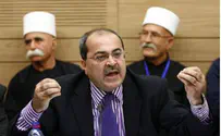 Arab MK Treats Hunger-Striking Prisoner Who Collapsed in Court