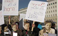 Nationalists Demonstrate in "Support" of "Commander" Dan Meridor