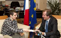 גלעד שליט נפגש עם שגריר צרפת בישראל