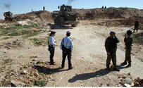 D-9 Bulldozers En Route to IDF, Sale 'Never Frozen'