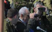 Peres Thanks Soldiers over Secure Radio