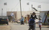 Knesset to Decide Fate of Disputed Communities