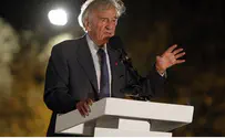 Author Eli Wiesel Joints First ‘Jewish Nobel’ Prize Committee 