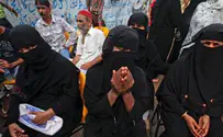 ‘Immodest' Girls Beat Up Iranian Cleric