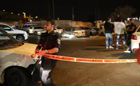 Arabs Stab 35-Year-Old Man in Jerusalem