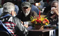 Jewish,Catholic Charities Unite to Distribute Thanksgiving Meals