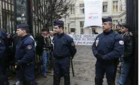 France: Man Shouting 'Allahu Akhbar!' Stabs Three Policemen