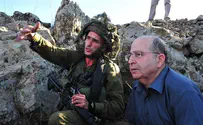 Defense Minister: No Sign of 'Third Intifada'