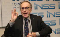 Dershowitz: Ignore International Law