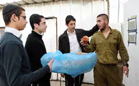 20% of Israelis Do Volunteer Work - And Are Happier for It
