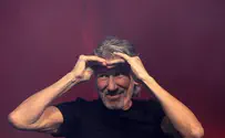 Israeli Radio Host Proves Roger Waters' Hypocrisy