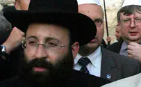 Kotel Rabbi: Temple Mount Violence is a Disgrace