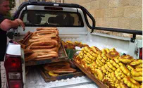 Jerusalem Inspectors Shut Down Old City Bread Carts