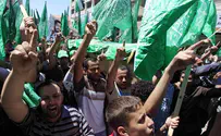Watch: Arabs Gather on Temple Mount to Celebrate Rocket Strikes