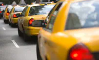 New York: Black Cab Driver Banned for Wearing Swastika