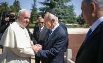 Peres to Join Abbas for 'Prayer for Peace' at the Vatican