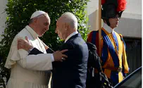 At Vatican, Peres Asks: 'Pray for the Peace of Jerusalem'