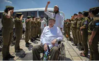 Soldiers Salute Holocaust Survivors at Kotel Bar Mitzvah