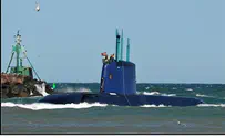 Video: 'Nuke-Capable' Stealth Submarine Sets Sail for Israel