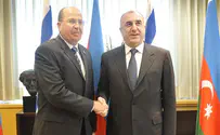 Ya'alon Becomes First Defense Minister to Visit Azerbaijan