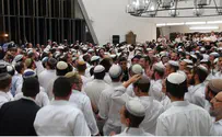 Watch: Thousands Party at Religious Zionist Flagship Yeshiva