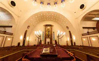 Tel Aviv's Great Synagogue Adds Four Torahs for 90th Anniversary