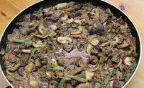 Braised Liver with Mushrooms and Pepper