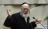 Eichler: Stores Open on Shabbat an 'Unacceptable Scandal'
