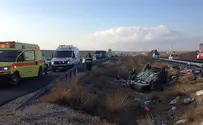 שני פצועים בהתהפכות רכב בכביש 6
