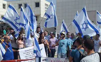 Dueling Protests: Arabs 'Support Terror' at Tel Aviv University
