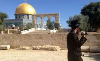 Two Jews arrested on Temple Mount for Hanukkah prayer
