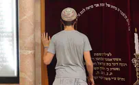 Senior rabbis unite in public call to save synagogue