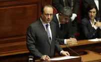 Hollande calls on Egypt to respect human rights