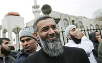 UK Muslim preacher backs Labour amid anti-Semitism row