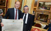Elie Wiesel made an honorary citizen of Jerusalem