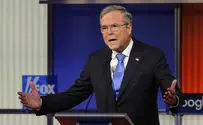 Awkward: Bush has to ask audience to clap