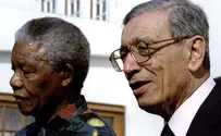 Former CIA agent: US helped arrest Mandela