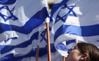 Israeli Christians mark Palm Sunday - with Israeli flags