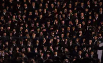 Watch: Kretchnif Hassidim celebrate at engagement party