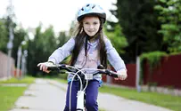 Haredi rabbi: 5-year-old girls 'shouldn't ride bicycles'