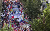 "קהל מריע למיסיונרים בצעדת ירושלים"