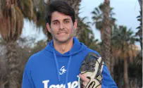 Cuban pitcher gets a firm grip on life in Israel