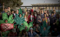Pro-marijuana protest outside Knesset