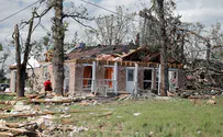 13 killed as tornado hits southern US