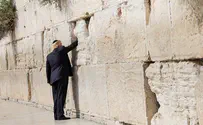 Trump makes himself at home in Israel